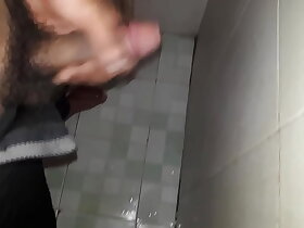 Sục sướng quá rên